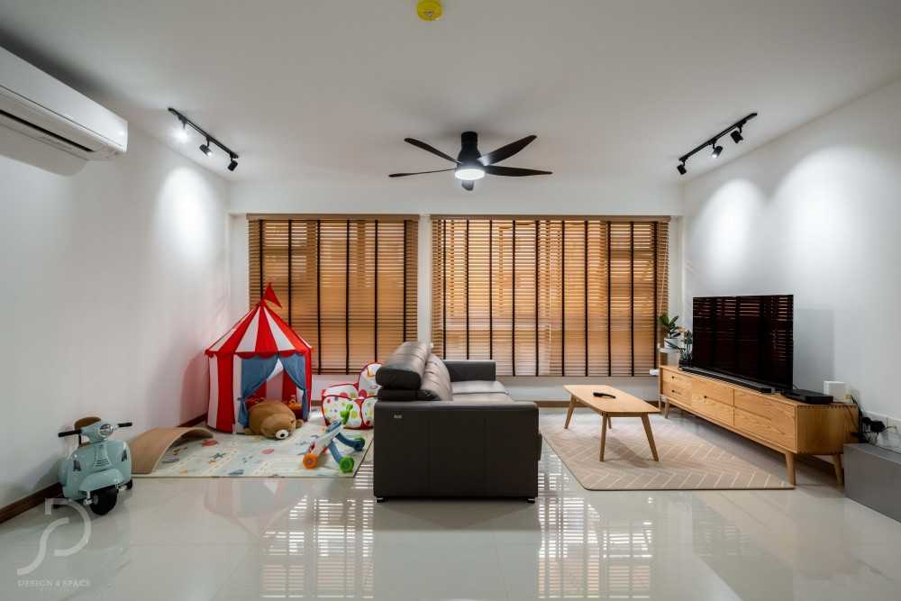 Scandinavian Living Room with Countertop and Homogeneous Tiles