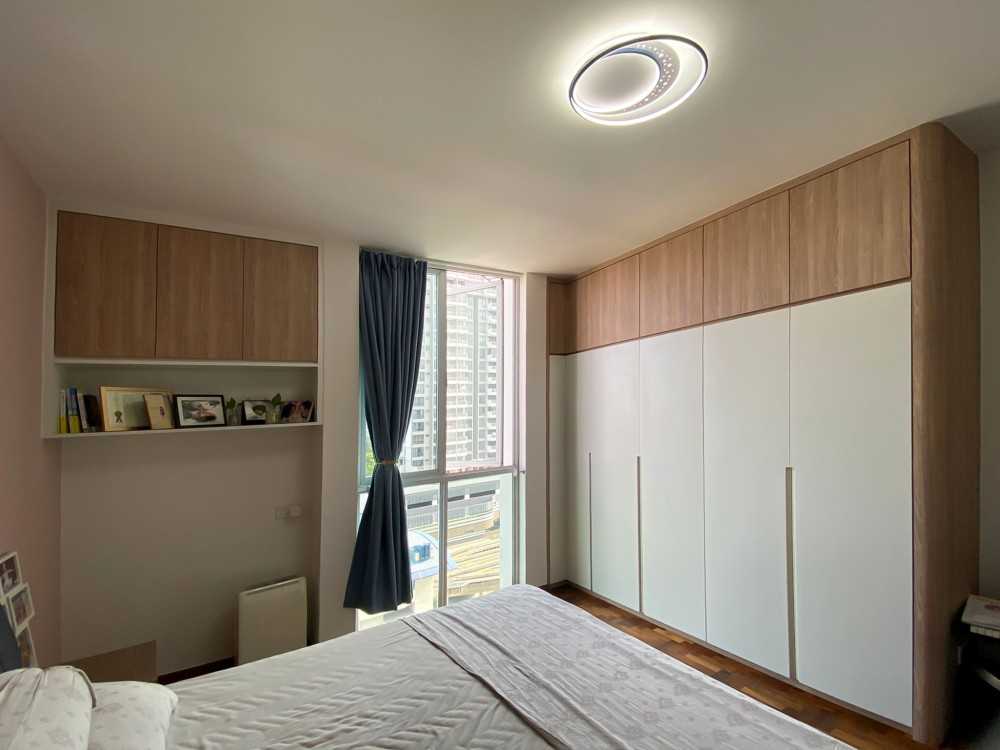 Modern Bedroom with Wardrobe and Window Grille