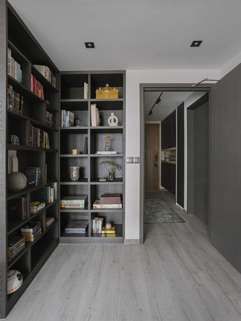 Modern Entryway with Shoe Rack and Open Storage