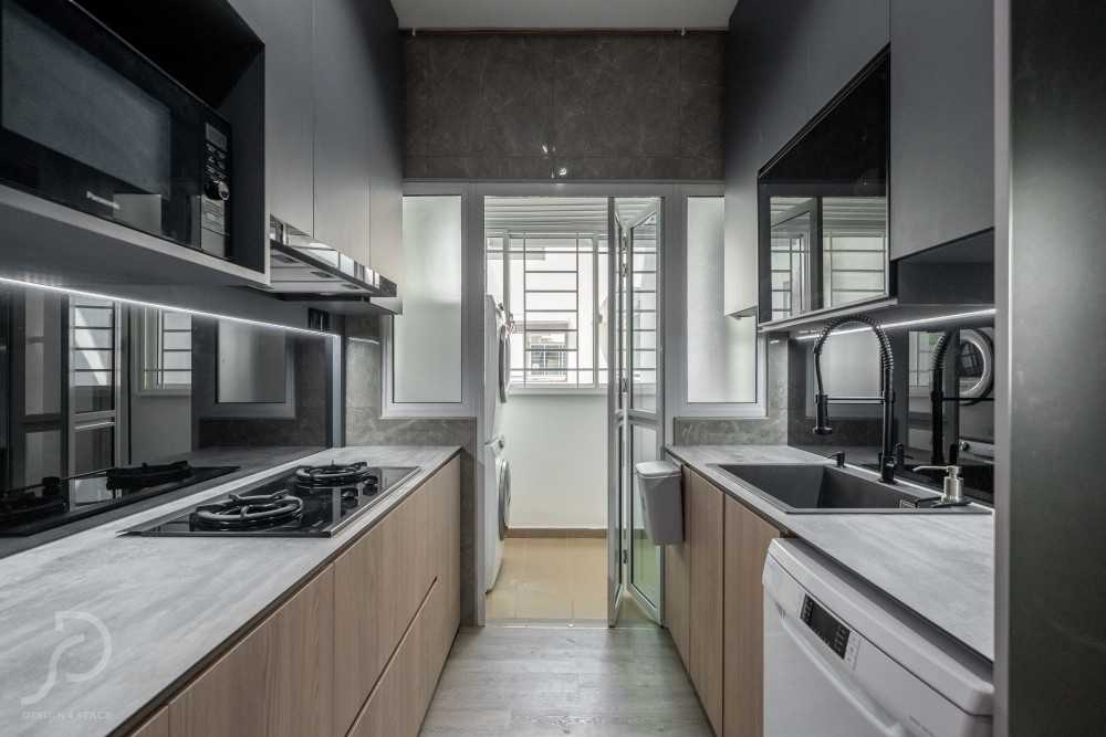 Modern Kitchen with Herringbone Tiling and Wood Flooring