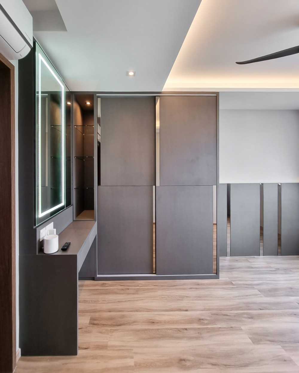 Modern Bedroom with Wardrobe and Sliding Wardrobe