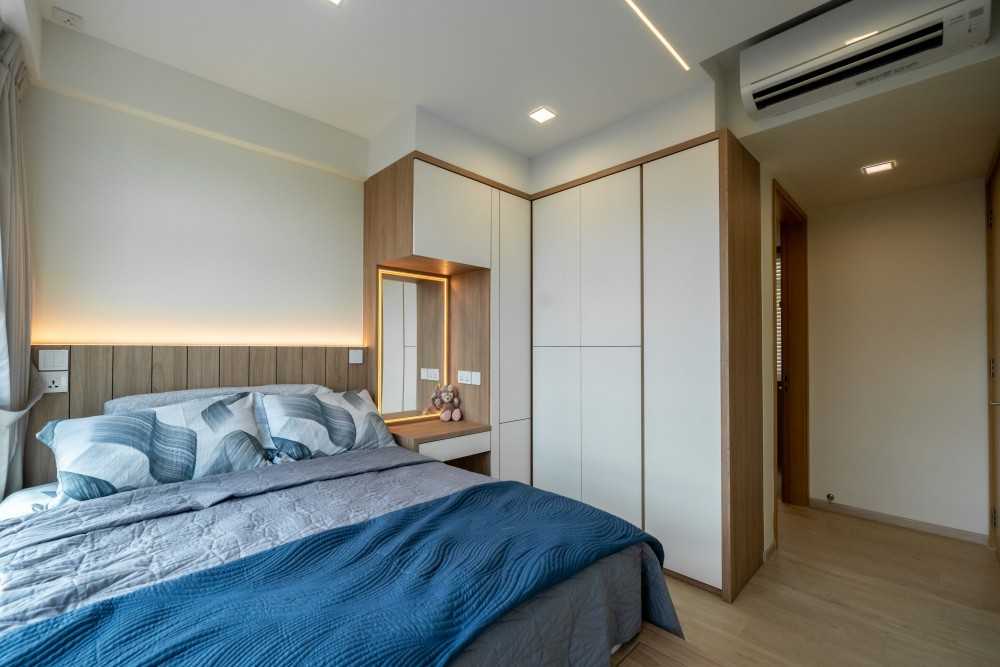 Scandinavian Bedroom with Vinyl Flooring and Drop Light