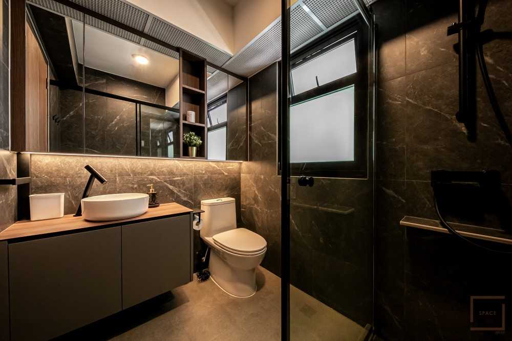 Contemporary Bathroom with Mirror and Shower Screen