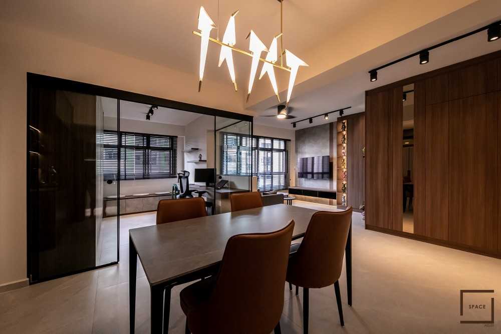 Contemporary Dining Room with Chandelier and Dining Table