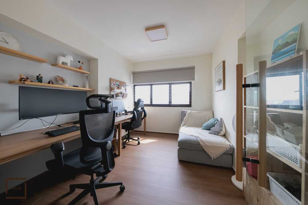 Modern Home Office with Desk and Desk Chairs