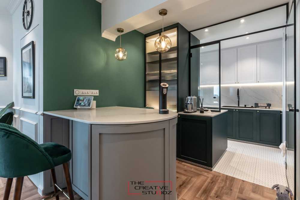 Contemporary Kitchen with Countertop and Homogeneous Tiles