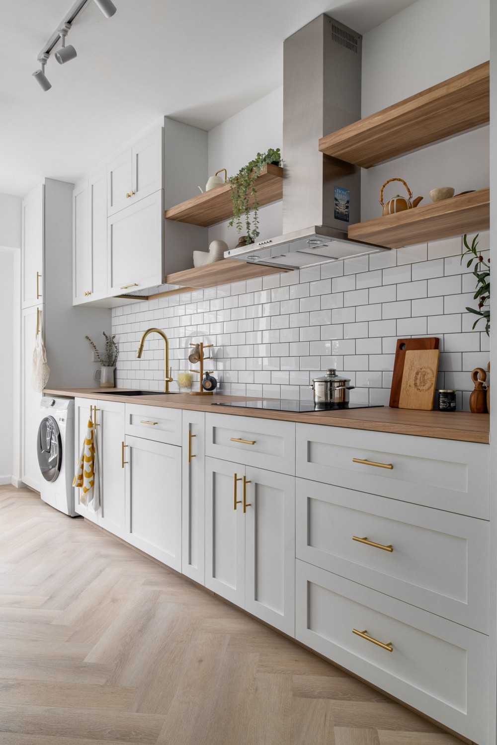 Country Kitchen with Countertop and Homogeneous Tiles