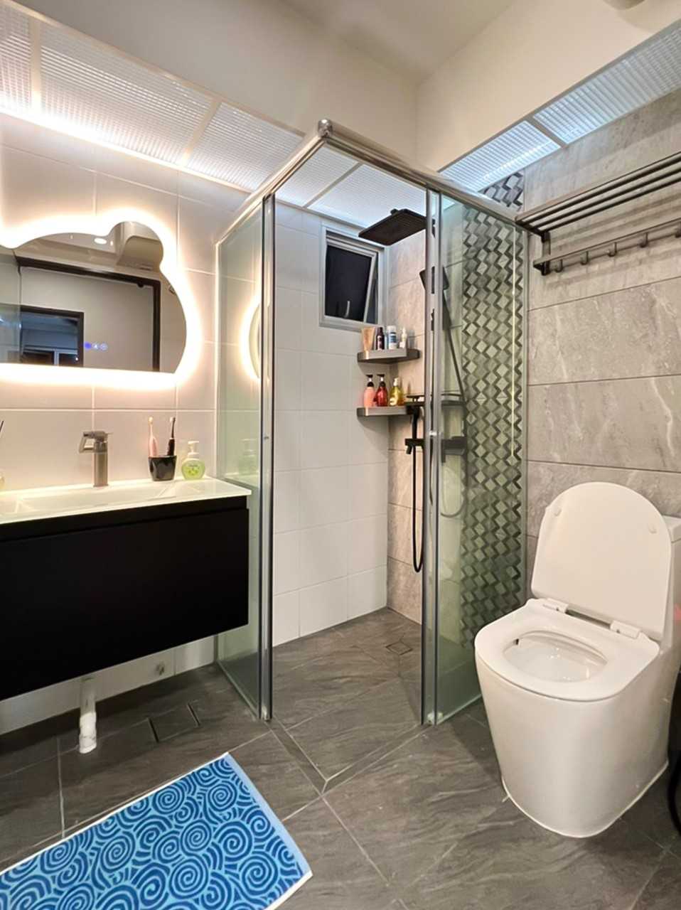 Scandinavian Bathroom with Mirror and Shower Screen