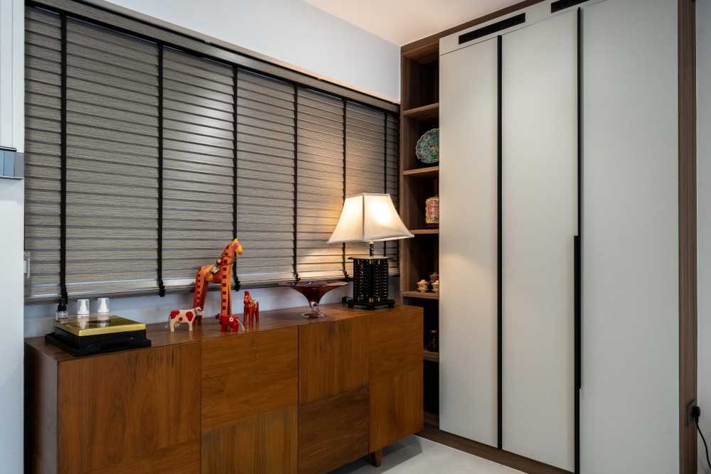 Contemporary Entryway with Mirror and Small Storage
