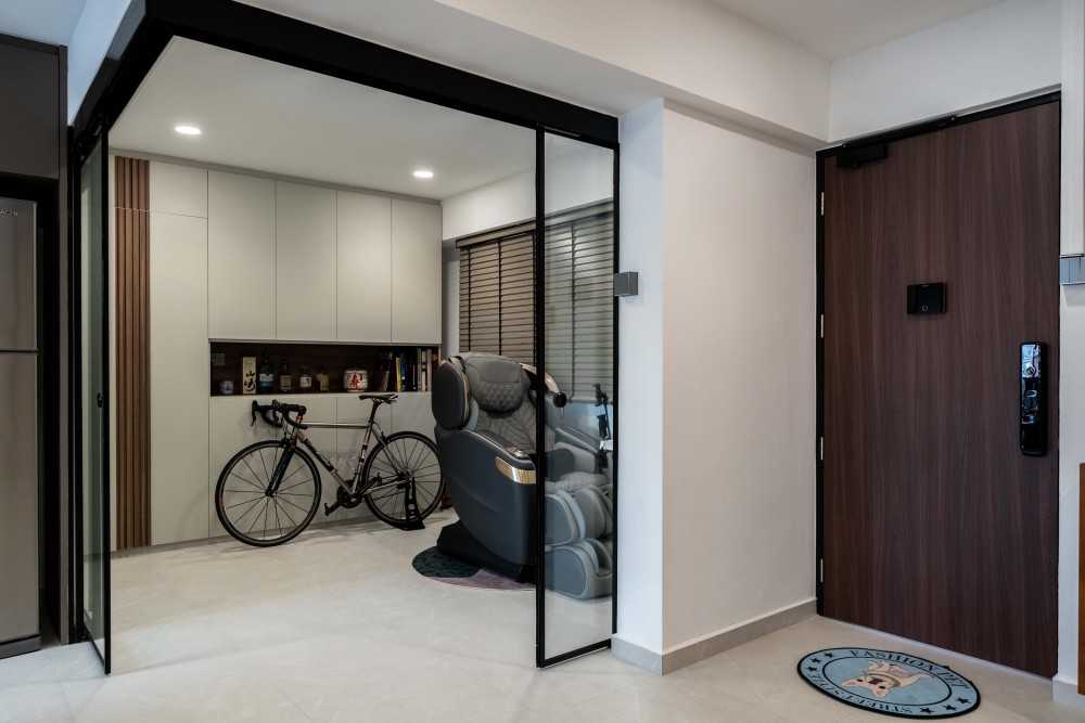 Contemporary Entryway with Shoe Rack and Console Table