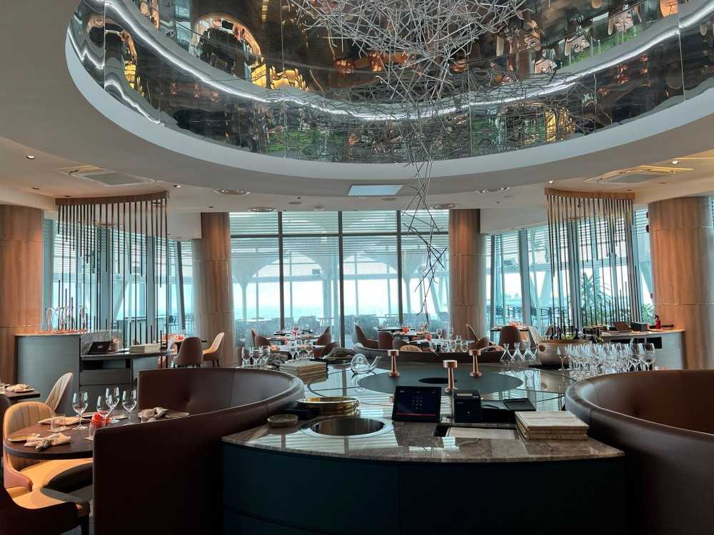 Modern Restaurant with Bar Counter and Dining Table