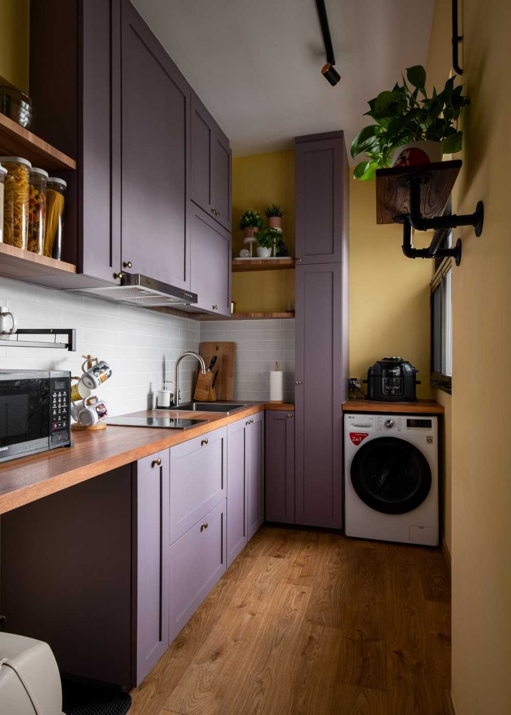 Eclectic Kitchen with Kitchen Backsplash and Kitchen Accessories