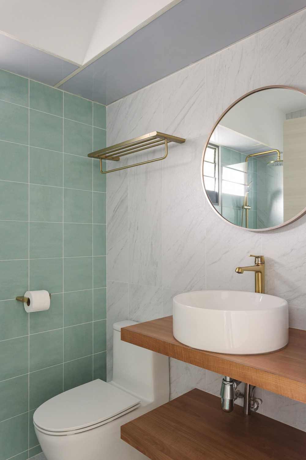 Contemporary Bathroom with Mirror and Bathroom Mirrors