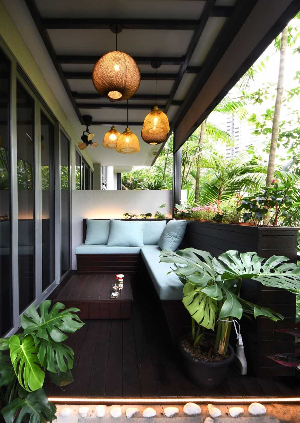 Contemporary Balcony with Window Seat and Outdoor Table