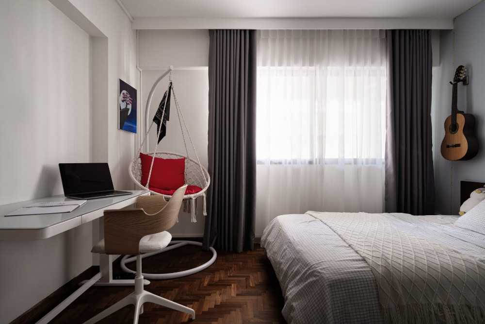 Modern Bedroom with Children's Beds and Single Bed