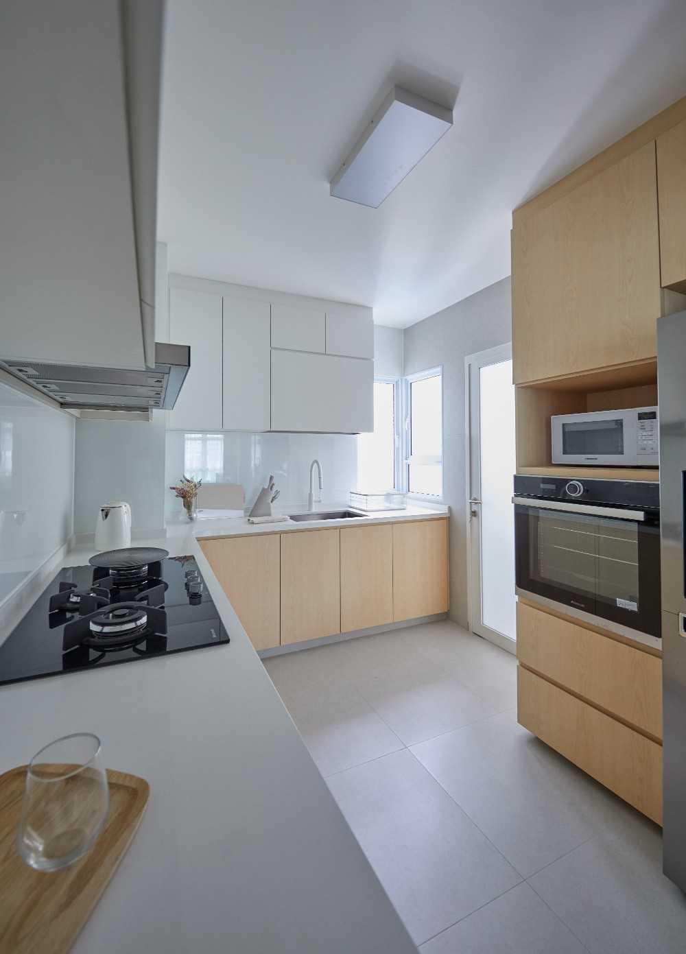 Scandinavian Kitchen with Countertop and Kitchen Island