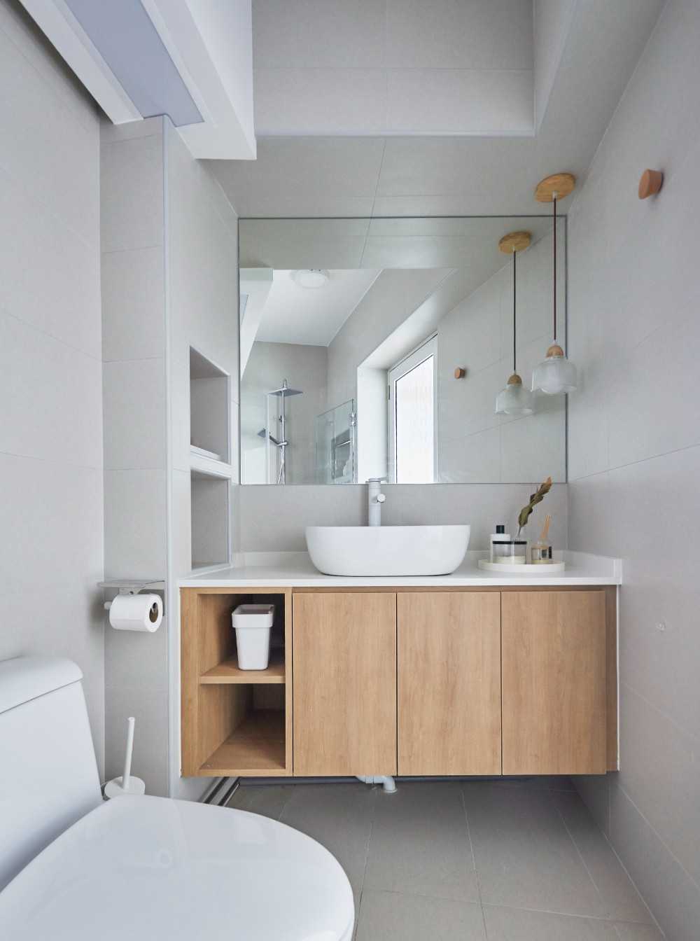 Scandinavian Bathroom with Mirror and Bathroom Mirrors