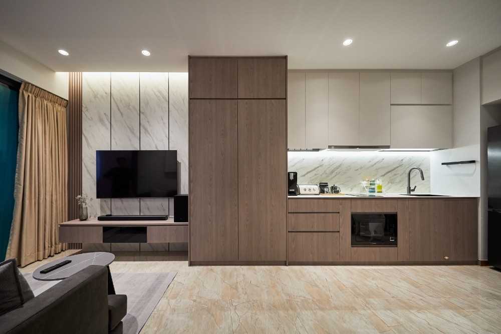 Modern Kitchen with Countertop and Marble Floor