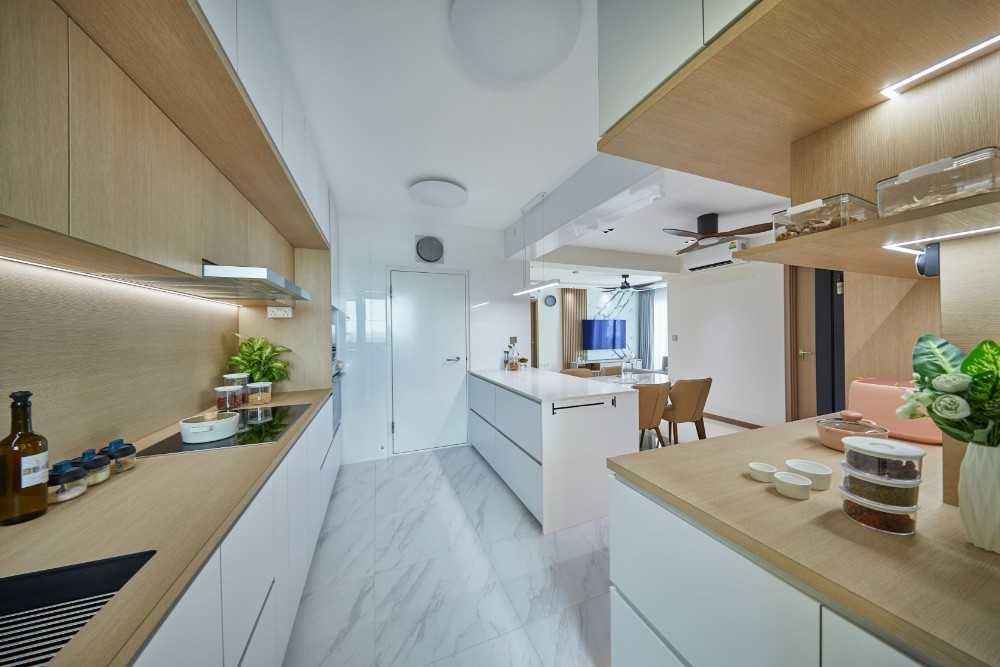 Contemporary Kitchen with Countertop and Flooring