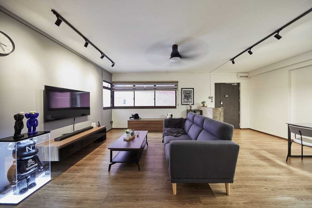 Contemporary Living Room with Sofa and Coffee Table