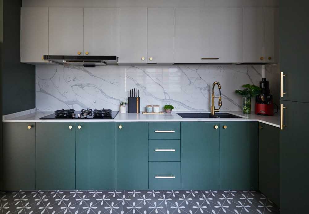 Contemporary Kitchen with Countertop and Open Kitchen