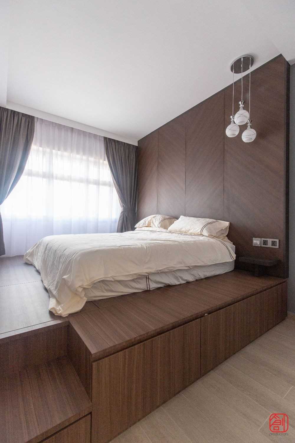 Contemporary Bedroom with Platform Bed and Wardrobe