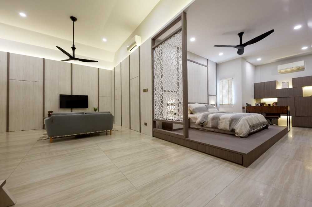 Scandinavian Bedroom with Platform Bed and Closet