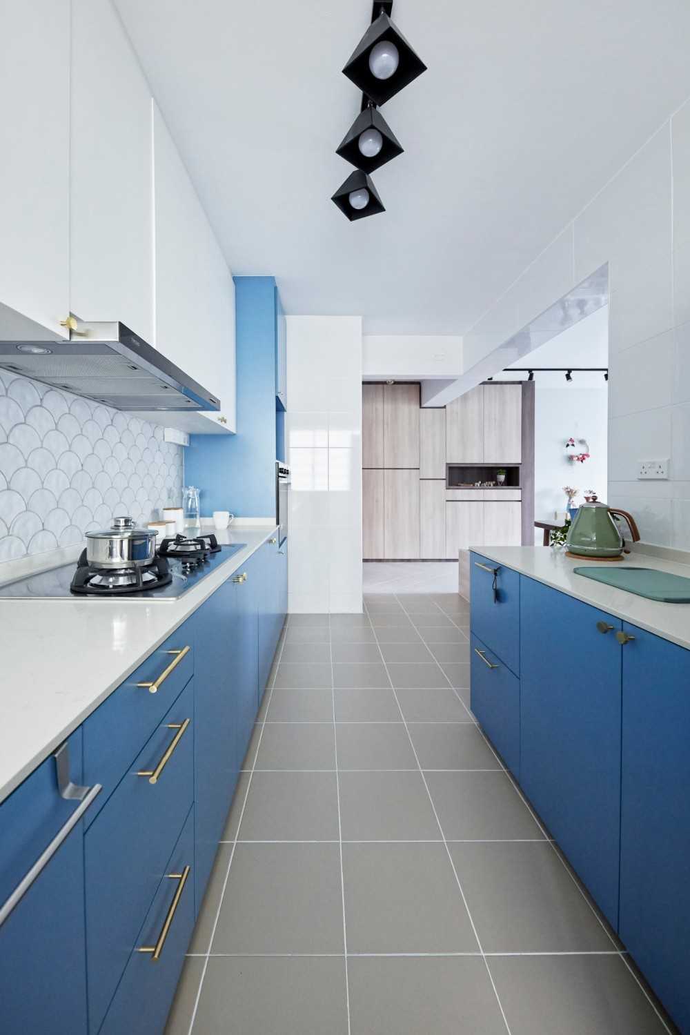 Contemporary Kitchen with Countertop and Marble Floor