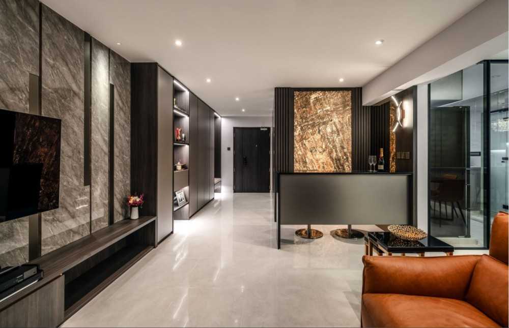 Modern Living Room with Sofa and TV