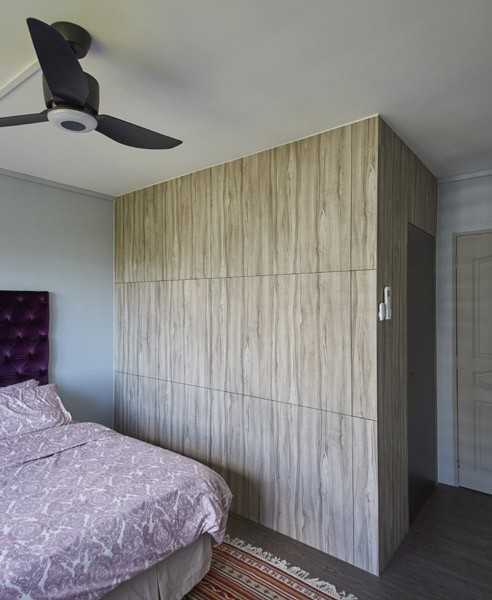 Contemporary Bedroom with Wardrobe and Closet