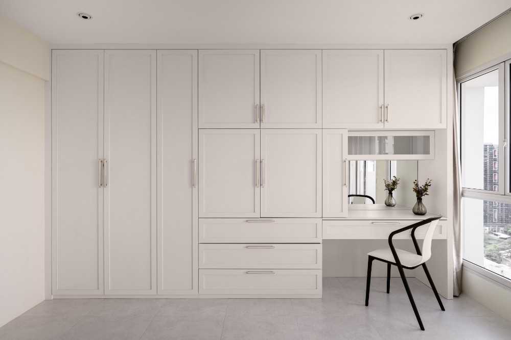 Modern Bedroom with Bookshelf and Storage Cabinets