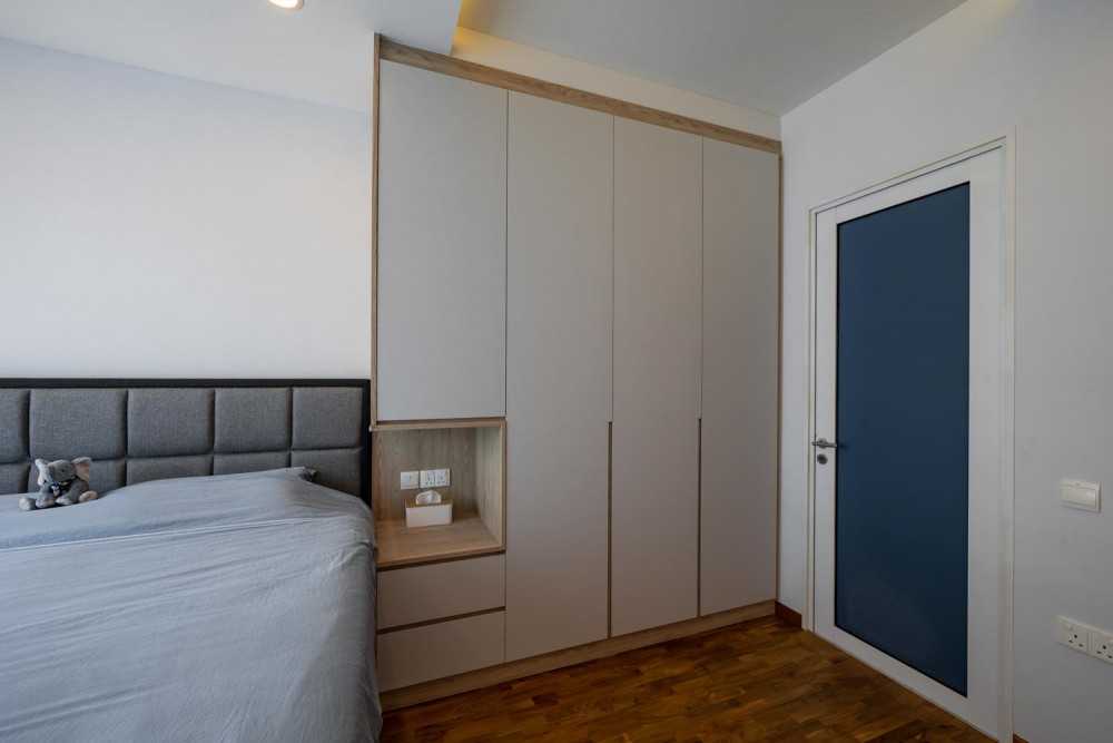 Modern Bedroom with Platform Bed and Vinyl Flooring