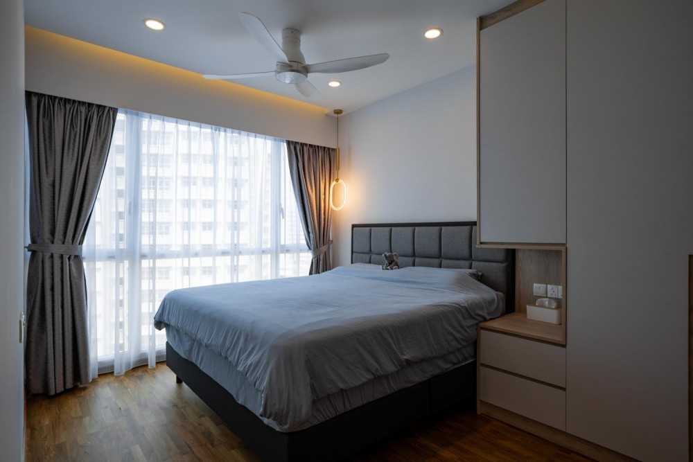 Modern Bedroom with Platform Bed and Vinyl Flooring