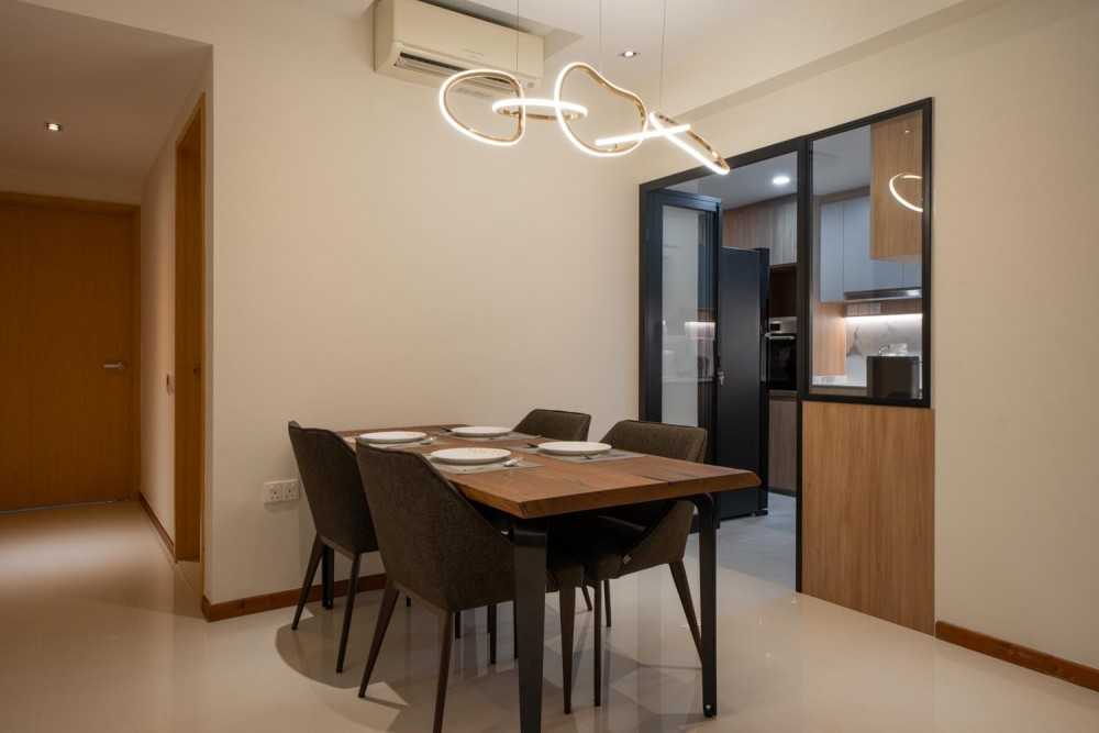 Modern Dining Room with Downlights and Dining Chairs