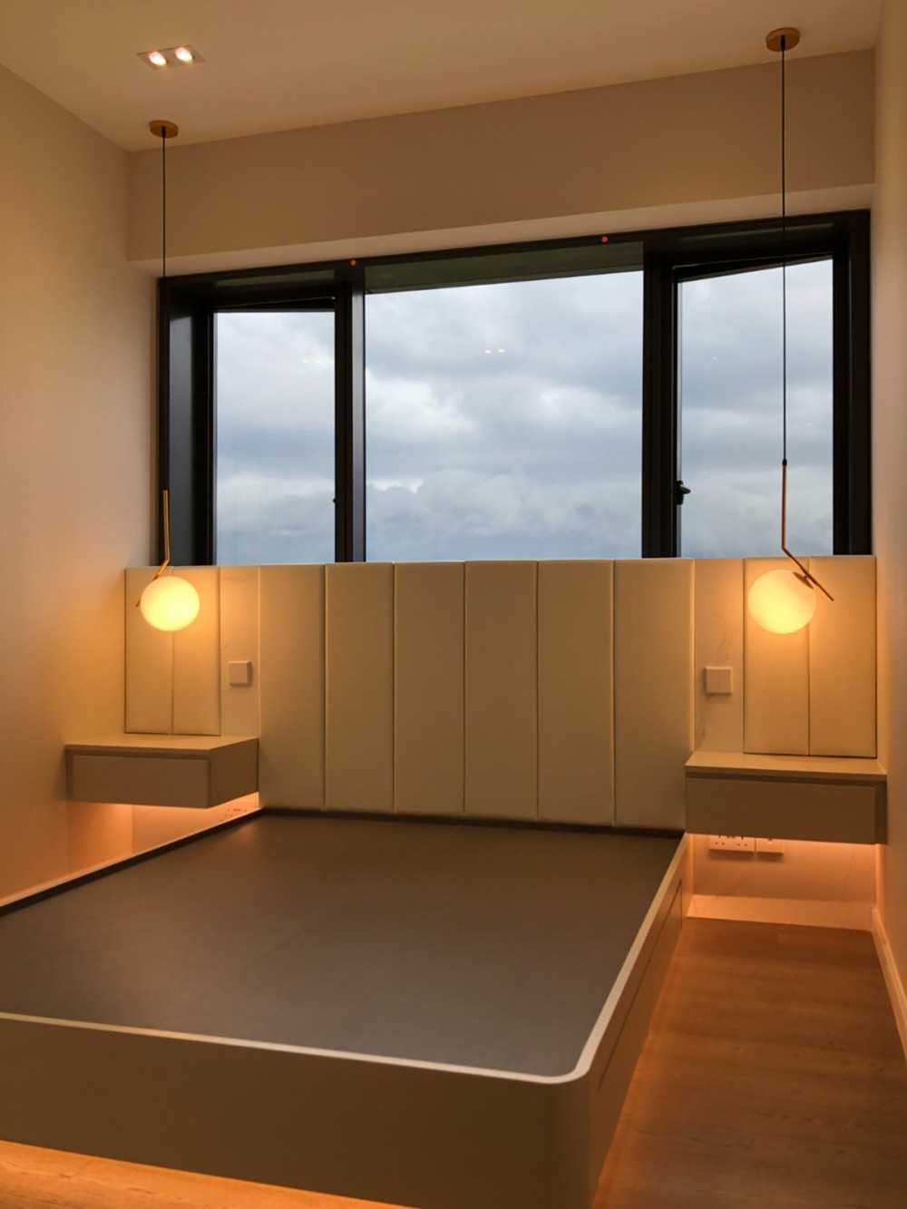 Scandinavian Bedroom with Built-in Bed and Window Grille