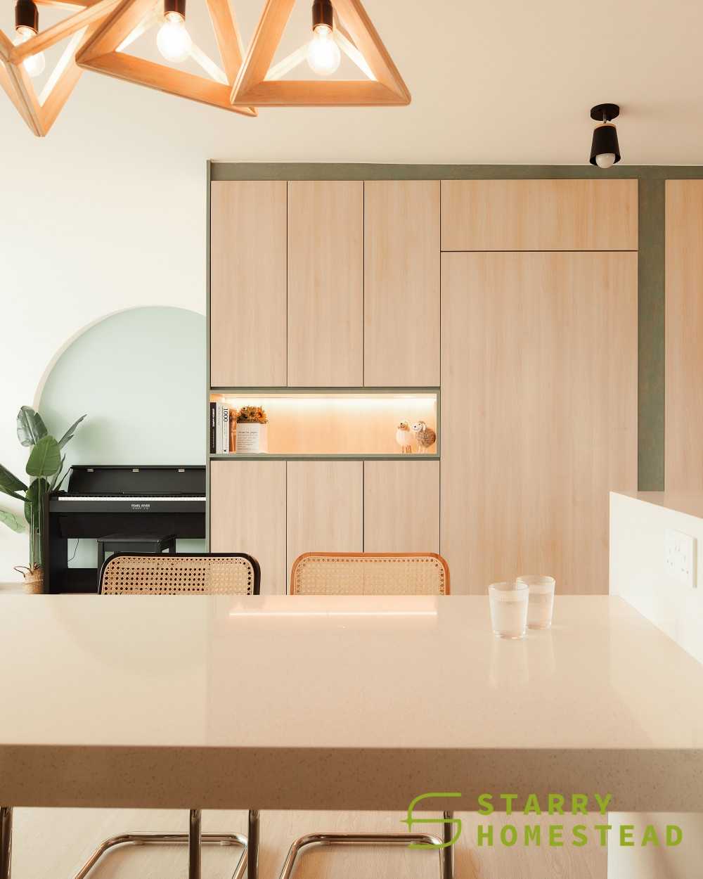 Scandinavian Dining Room with Ceiling Light and Dining Table
