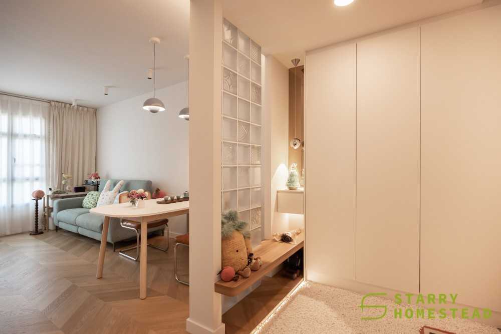 Minimalist Living Room with Drop Light and Downlights