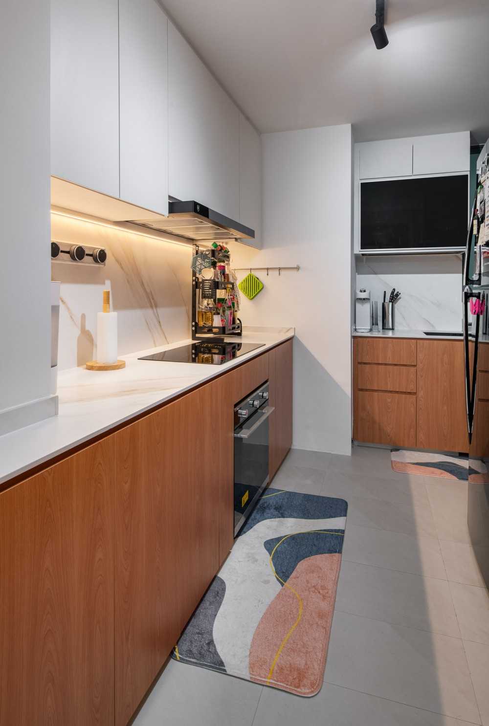 Scandinavian Kitchen with Countertop and Homogeneous Tiles