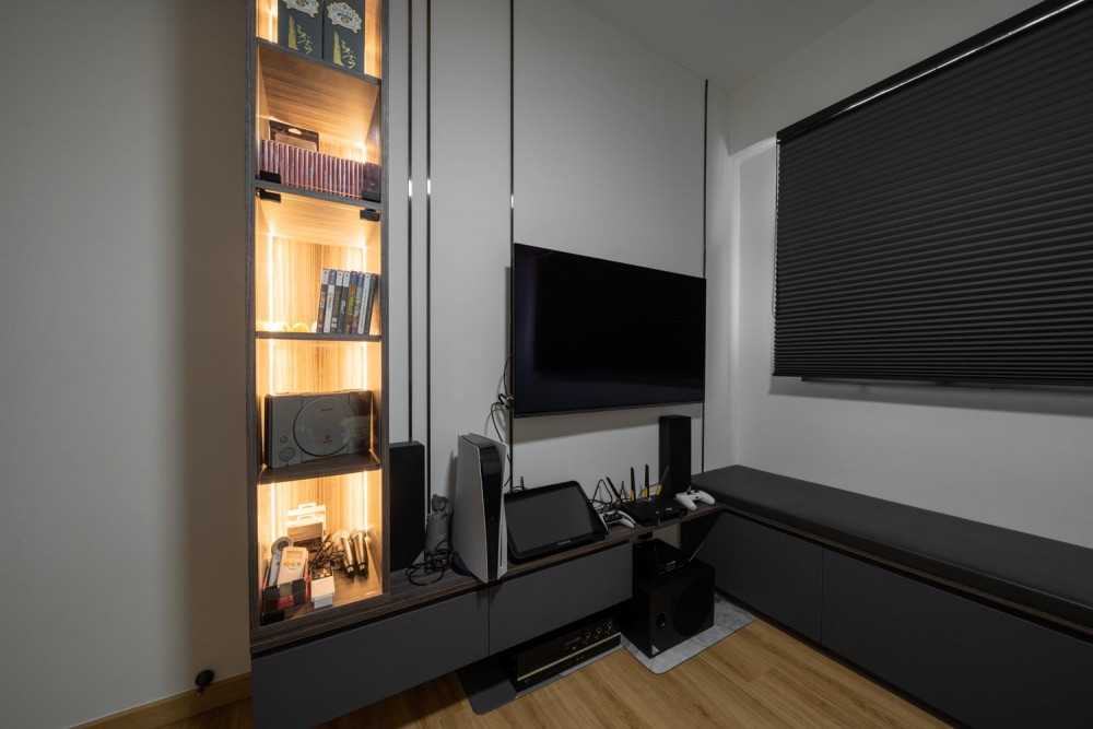Scandinavian Bedroom with Drop Light and Drop Ceiling