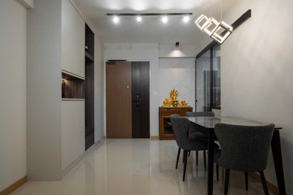 Scandinavian Dining Room with Drop Light and Dining Table