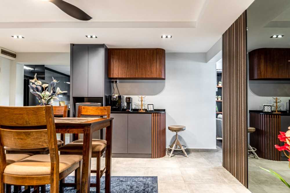 Contemporary Dining Room with Ceiling Light and Ceiling Fan