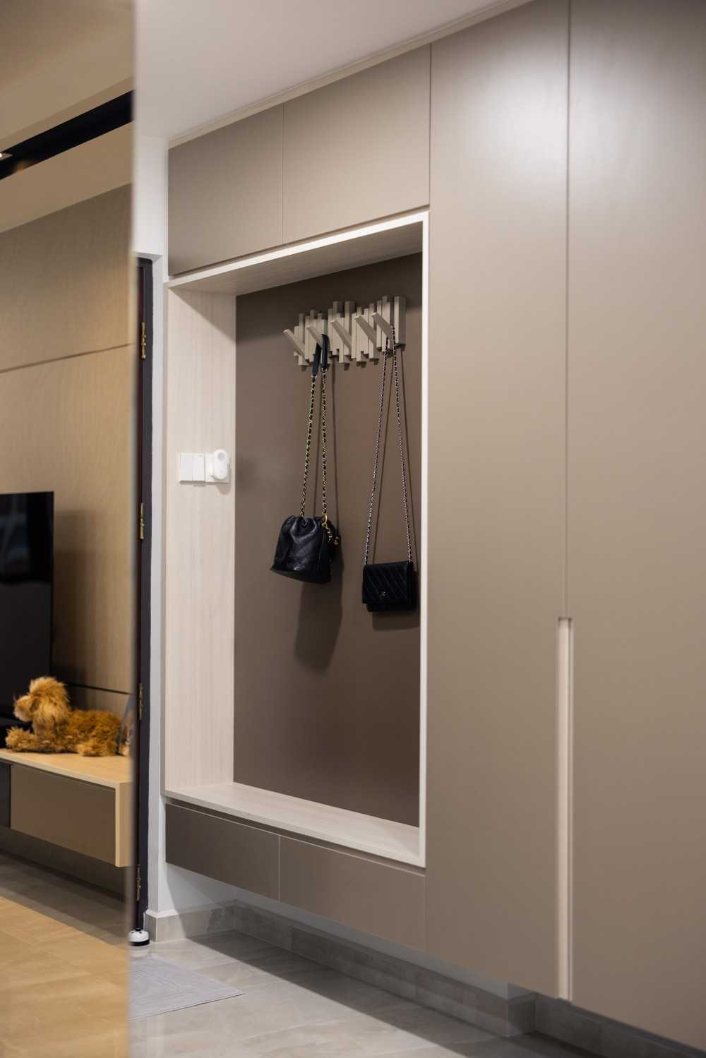 Modern Entryway with Mirror and Seating Bench