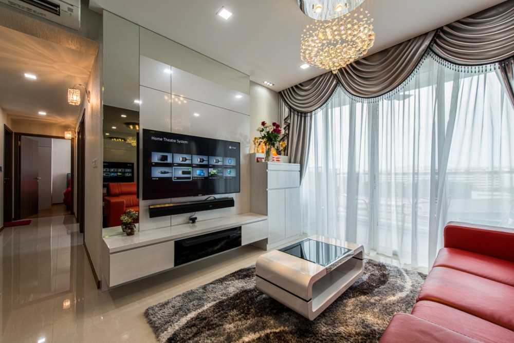 Modern Living Room with Feature Wall and Mirror