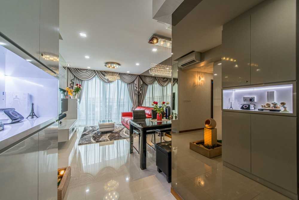 Modern Entryway with Mirror and Small Storage