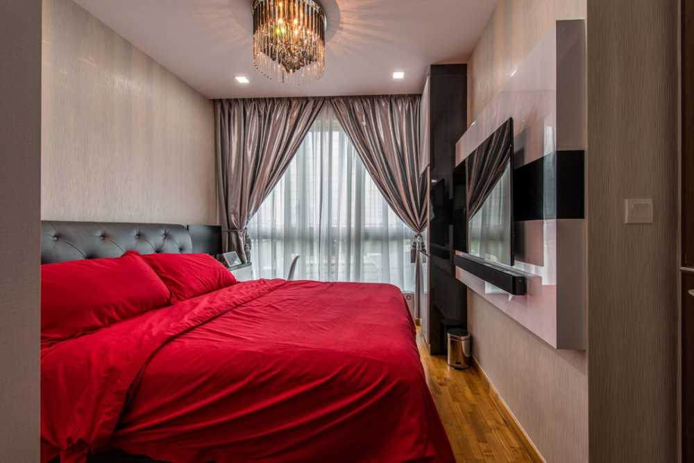 Modern Bedroom with Feature Wall and Curtain