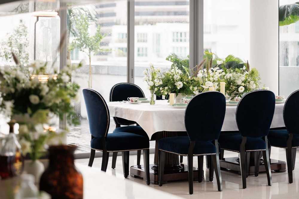 Contemporary Dining Room with Dining Table and Tableware