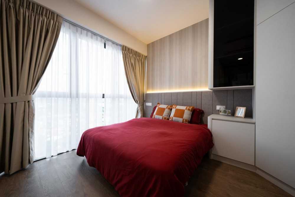 Modern Bedroom with Vinyl Flooring and Wood Flooring