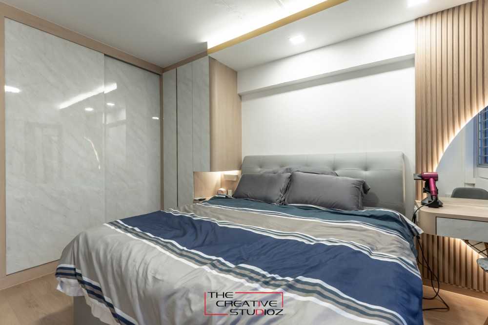 Modern Bedroom with Vinyl Flooring and Cove Lighting