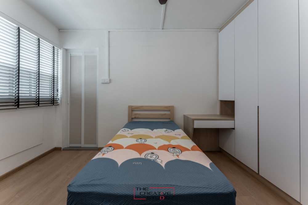 Scandinavian Bedroom with Vinyl Flooring and Wardrobe