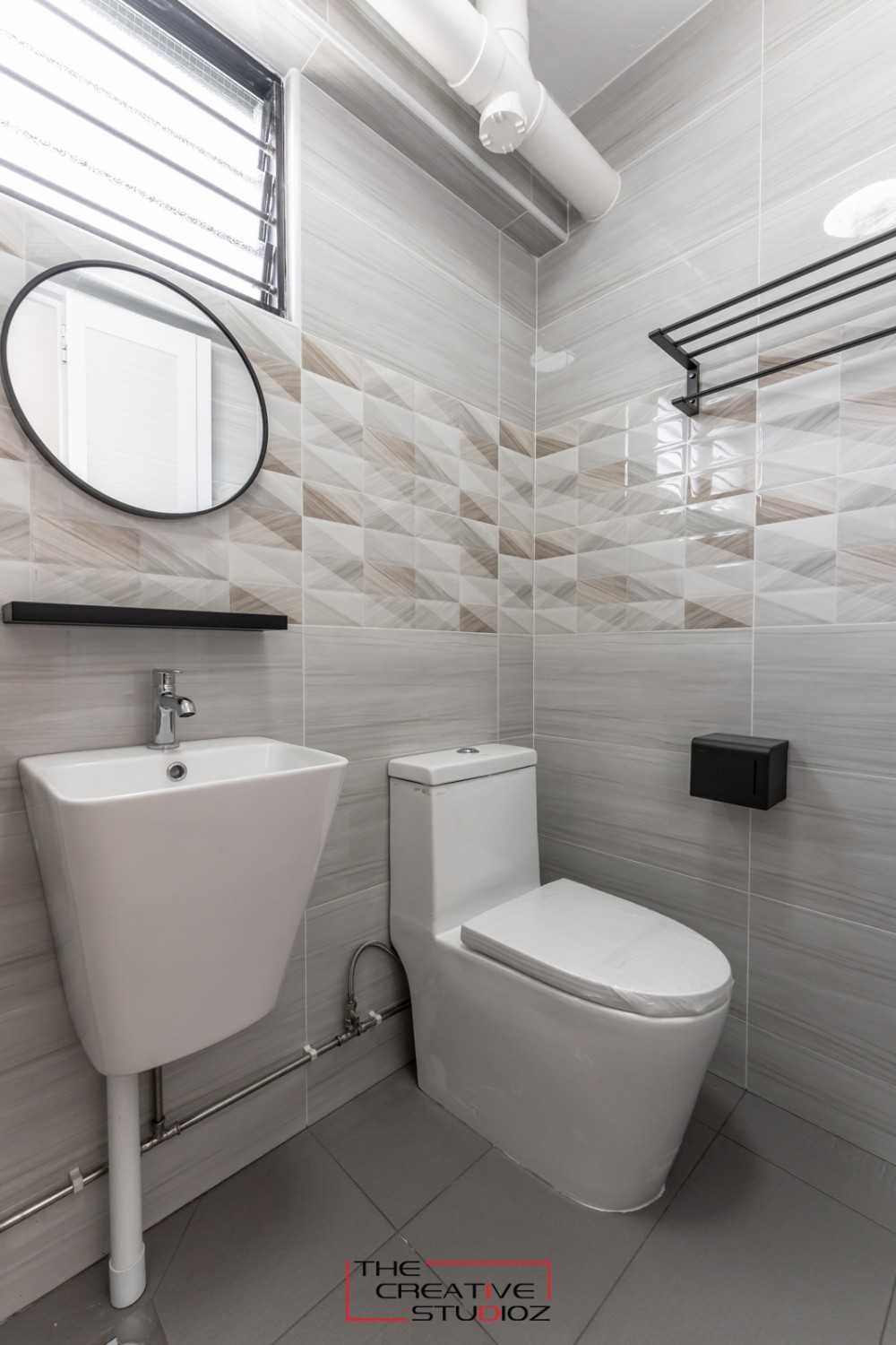 Scandinavian Bathroom with Homogeneous Tiles and Mirror